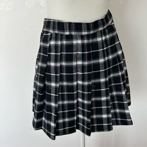 Hollister Pleated high rise mini skirt